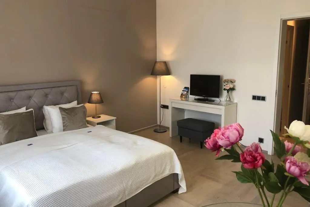 Luxury Apartment At Spalena 5 Residence Prag 0*,
