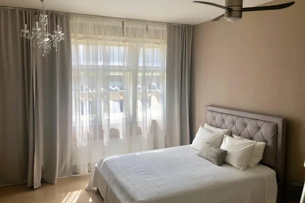 Luxury Apartment At Spalena 5 Residence Prague